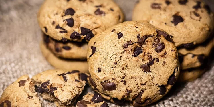 Çikolata Parçalı Kurabiye