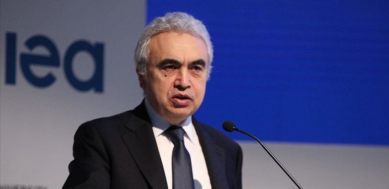 IEA: OPEC+’nın petrol arzı kısıntısı dünyayı resesyona itebilir