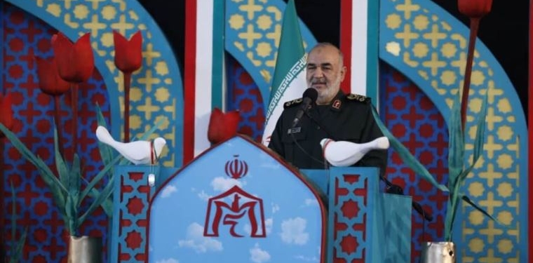 İran Devrim Muhafızları Komutanı: Tek kutuplu dünya düzeni sona eriyor